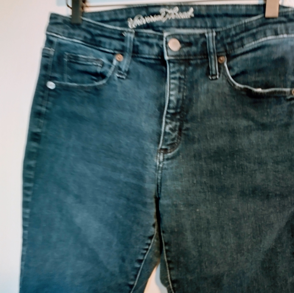Universal Thread dark wash skinny jeans, high rise size 8 - Picture 4 of 4